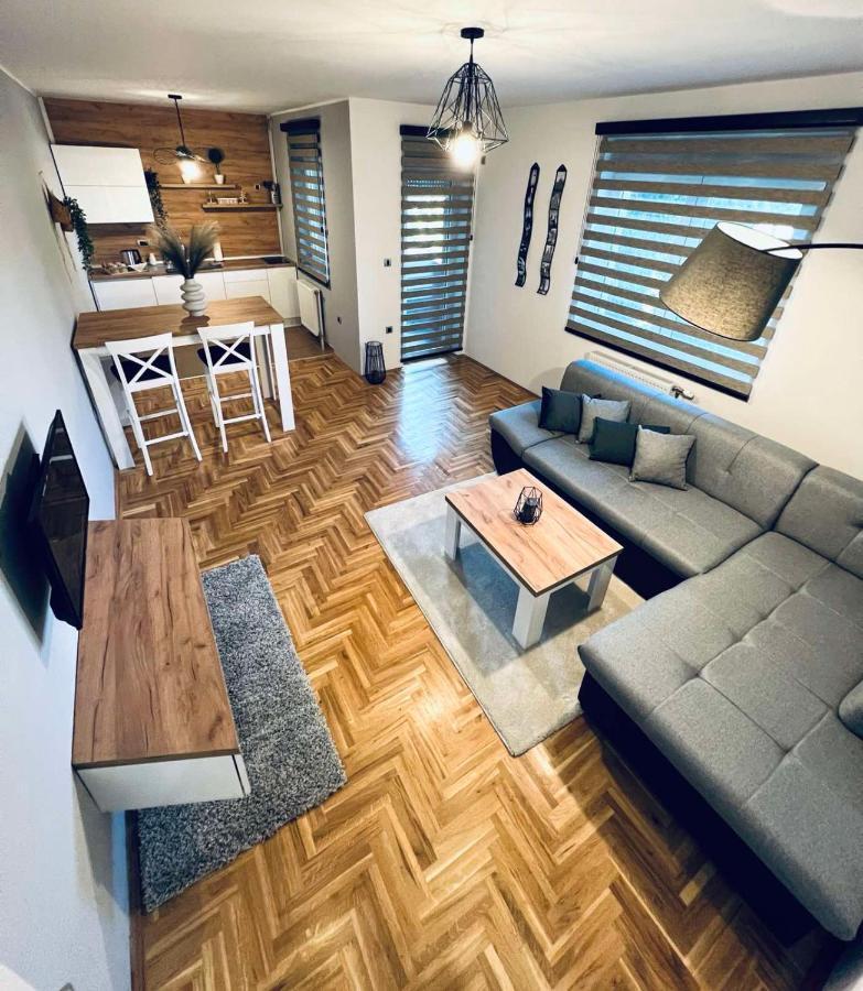 Top Apartman Sombor Buitenkant foto