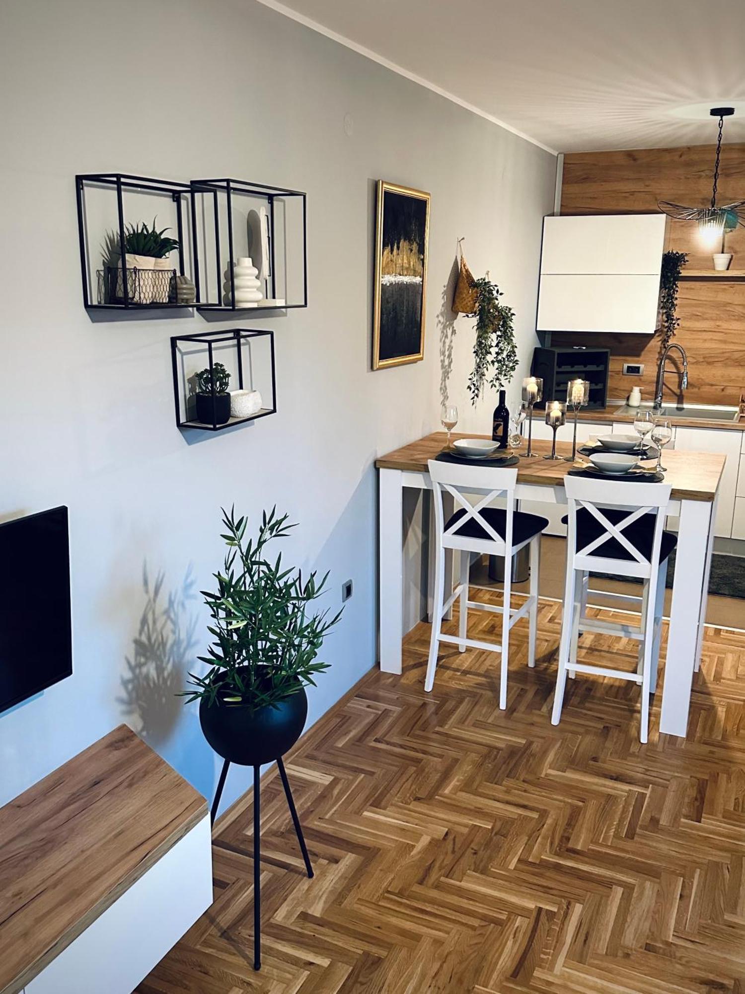 Top Apartman Sombor Buitenkant foto